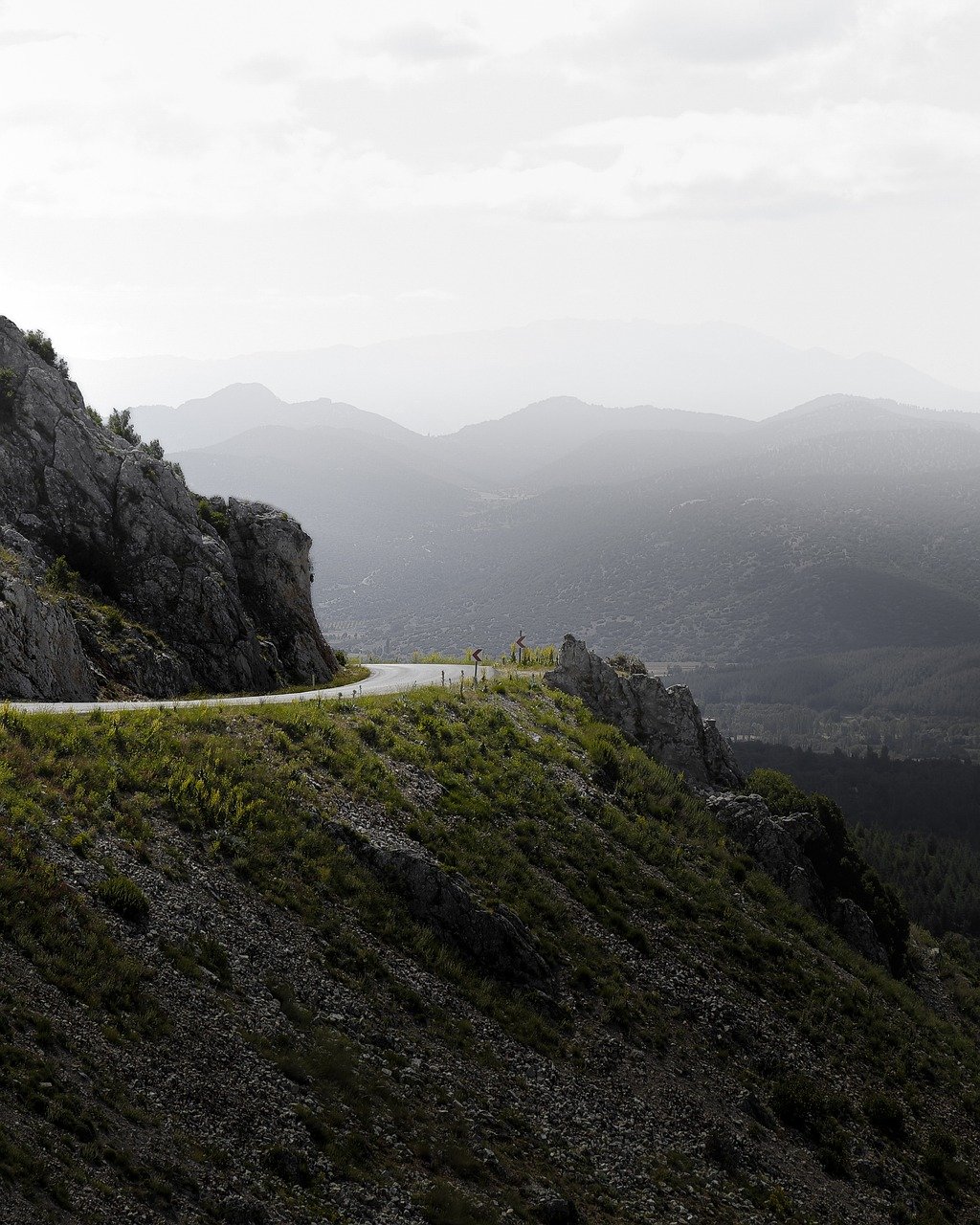 découvrez nos conseils et astuces pour un road trip en famille inoubliable, alliant aventure, détente et moments complices sur la route.