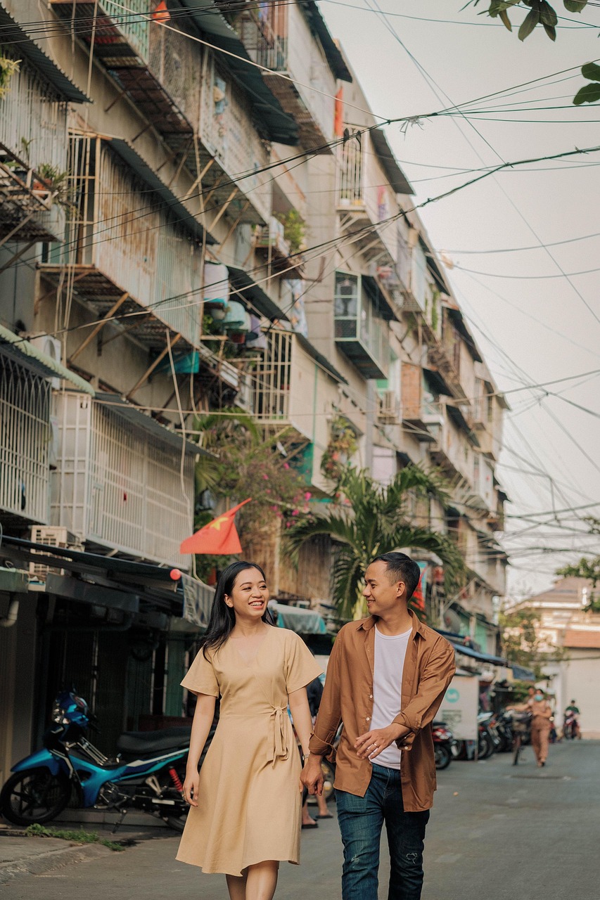 découvrez un week-end romantique à paris, la ville de l'amour, avec des balades en amoureux, des dîners aux chandelles et des moments inoubliables.