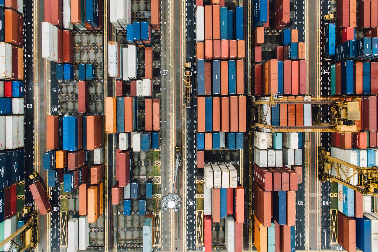 Voyager en cargo : l'aventure maritime accessible à tous découvrez nos solutions de transport de fret fiables et efficaces pour tous vos besoins de cargo travel. expédition rapide et sécurisée partout dans le monde.