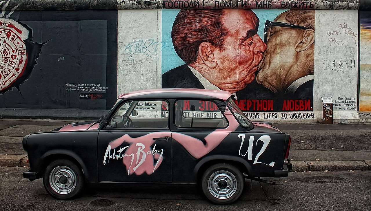 Berlin : guide complet pour découvrir la capitale allemande découvrez berlin, la capitale allemande vibrante, célèbre pour son histoire fascinante, sa culture dynamique, ses monuments emblématiques et sa vie nocturne animée. explorez les incontournables de berlin lors de votre prochain voyage !