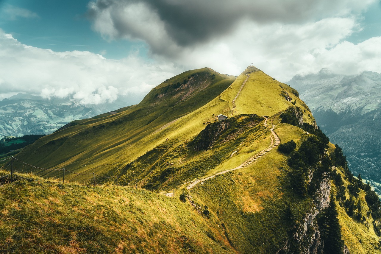 découvrez les meilleures destinations pour voyager en solo, des endroits sûrs et inspirants pour une aventure enrichissante et autonome.