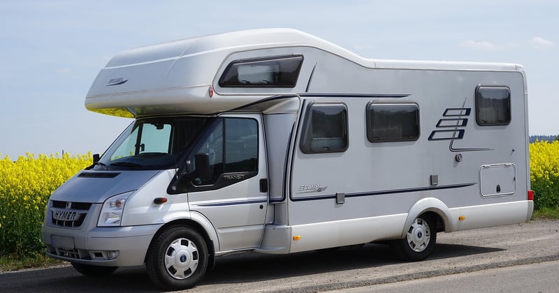 Découvrez les meilleurs emplacements camping-car dans la Drôme en 2026